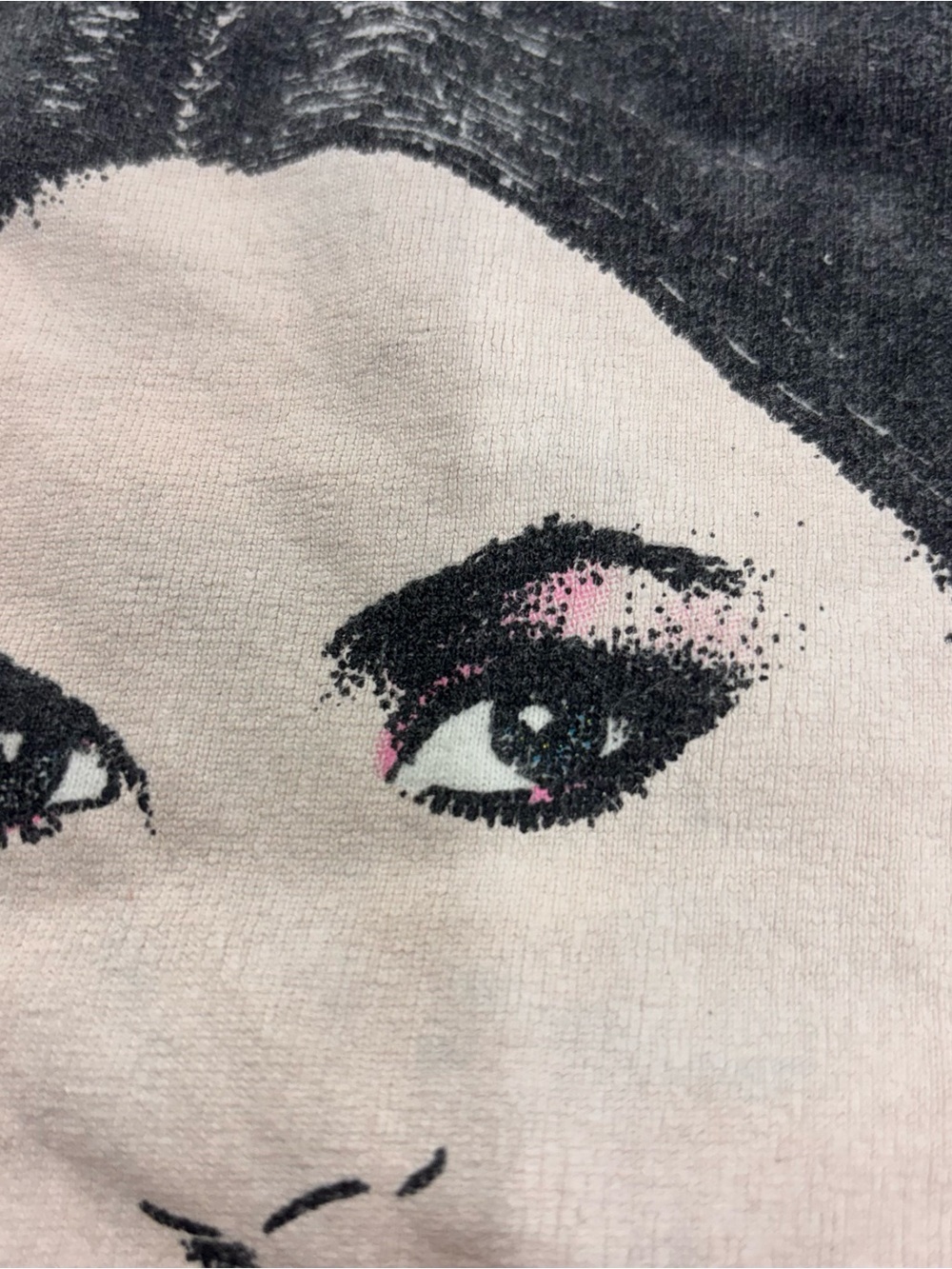 Crystal Gayle On Tour Graphic T-Shirt White Large Talladega Nights Ricky Bobby - Picture 2 of 6